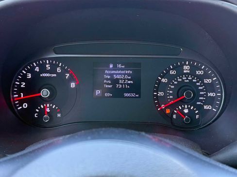 Used 2020 Kia Soul LX FWD image 20