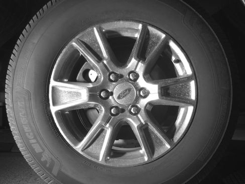 Used 2015 Ford F150 XLT w/ Equipment Group 302A Luxury AWD/4WD image 16