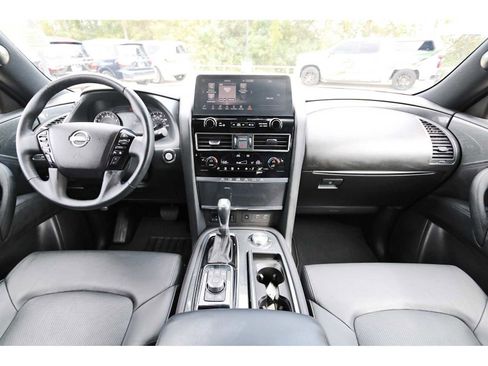 Used 2024 Nissan Armada SL w/ Midnight Edition Package image 7