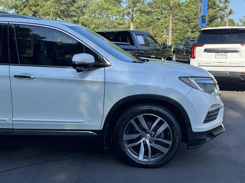 Used 2016 Honda Pilot Touring image 6