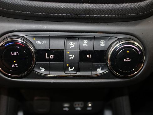 Used 2023 Chevrolet TrailBlazer LT w/ Convenience Package image 40