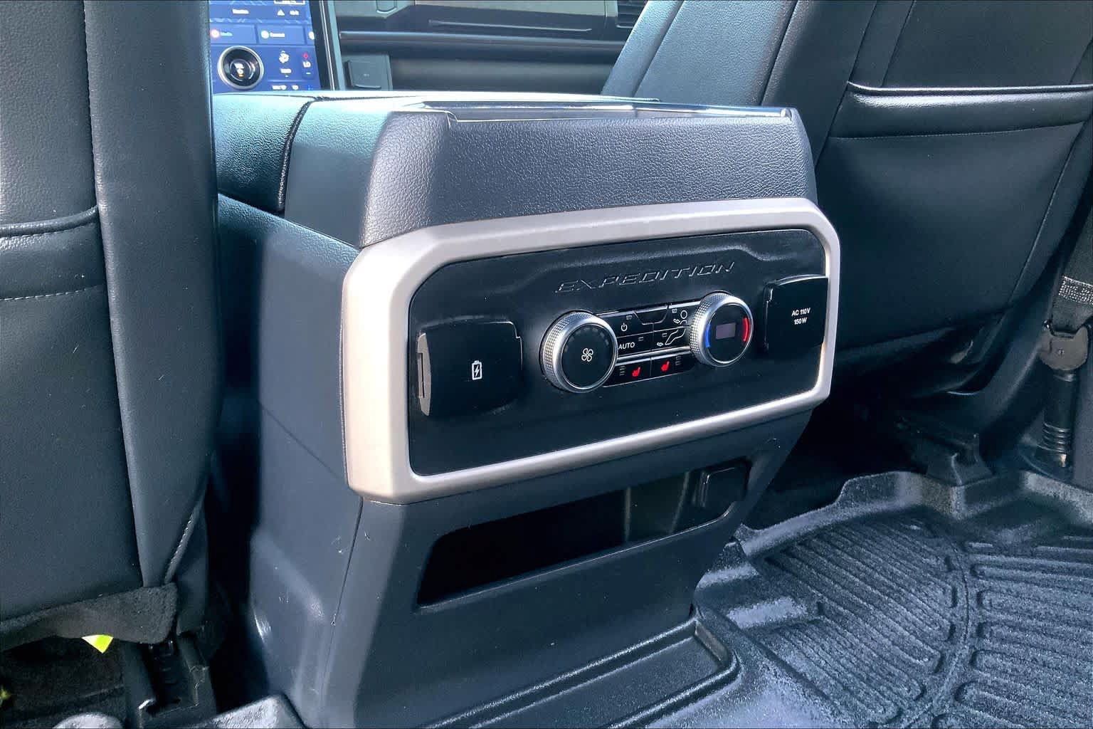 Used 2023 Ford Expedition Limited RWD image 35