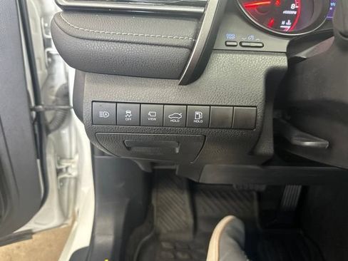 Used 2022 Toyota Camry XSE w/ Navigation Package FWD image 9