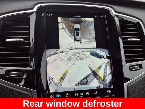 Used 2024 Volvo XC90 B6 Plus image 12