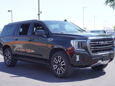 Certified 2023 GMC Yukon XL AT4 w/ Technology Package AWD/4WD image 5
