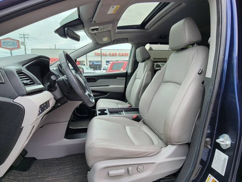Used 2024 Honda Odyssey EX-L image 11