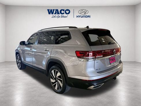 Used 2024 Volkswagen Atlas SE FWD image 5