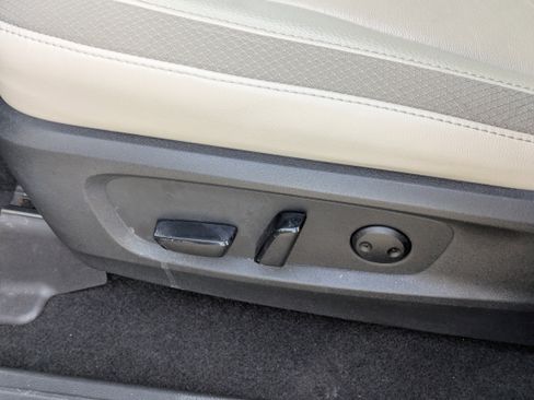 Used 2022 Nissan Pathfinder SL image 22