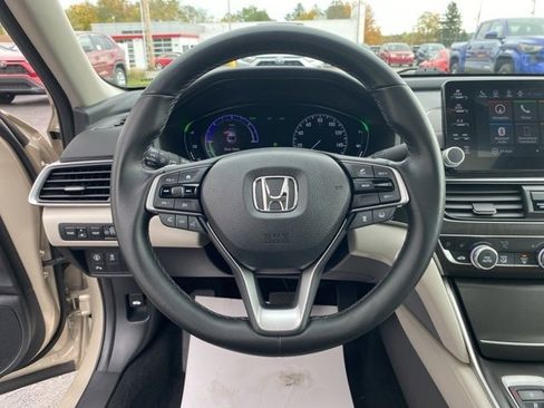 Used 2018 Honda Accord Touring image 27