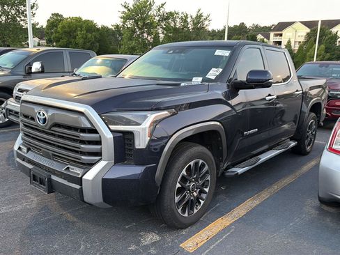 Used 2023 Toyota Tundra Limited w/ Power Package AWD/4WD image 1
