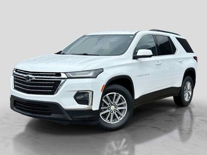 Used 2023 Chevrolet Traverse LT