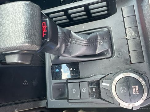 Used 2024 Toyota Tacoma 4x4 Double Cab image 13