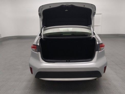 Used 2021 Toyota Corolla LE image 29
