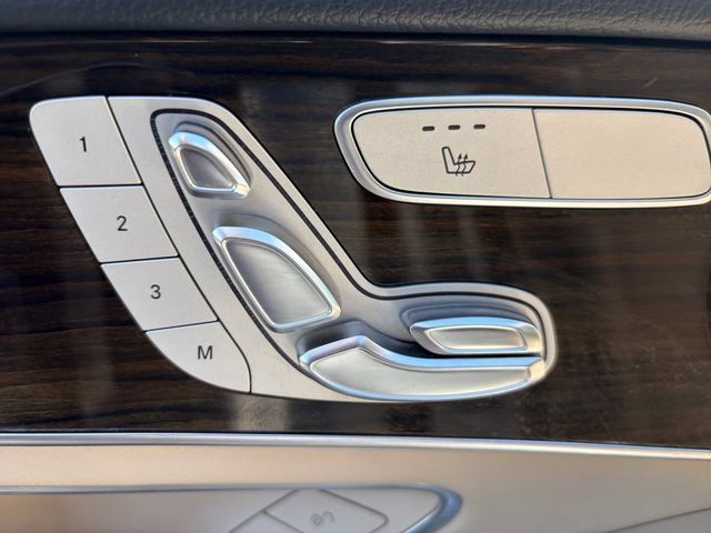 Used 2018 Mercedes-Benz GLC 300 4MATIC image 31