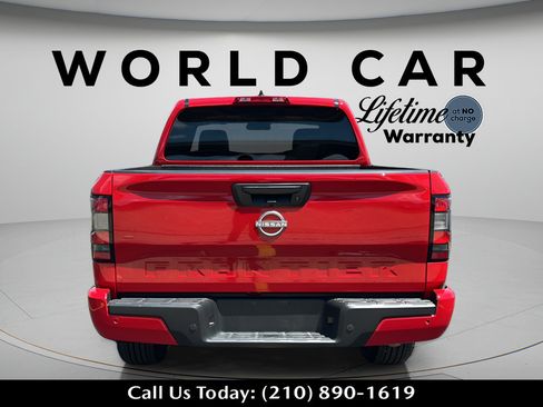 Used 2025 Nissan Frontier SV RWD image 4