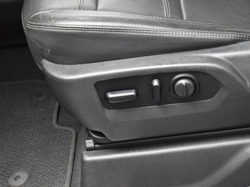 Used 2021 GMC Sierra 3500 Denali w/ Denali Ultimate Package image 18