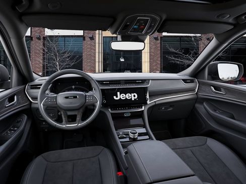 New 2026 Jeep Grand Cherokee Altitude AWD/4WD image 14