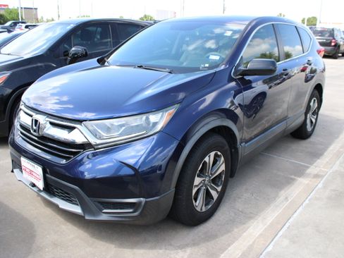 Used 2018 Honda CR-V LX image 3