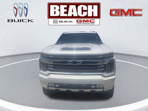 Used 2022 Chevrolet Silverado 3500 High Country AWD/4WD image 2