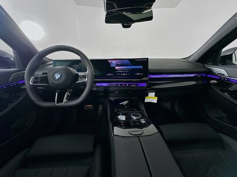 New 2026 BMW i5 eDrive40 w/ M Sport Package AWD/4WD image 14