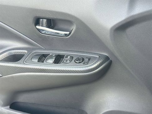 Used 2023 Nissan Versa SV image 37