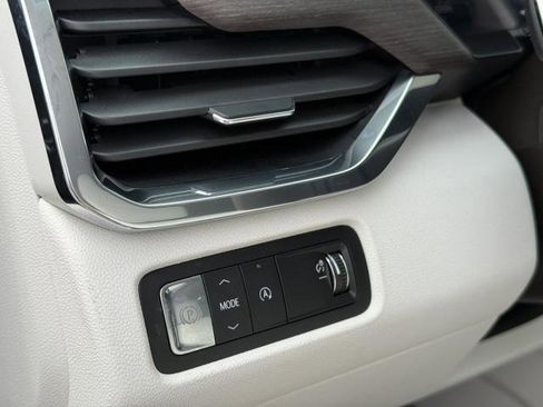 New 2026 GMC Acadia Denali w/ Super Cruise Package image 21