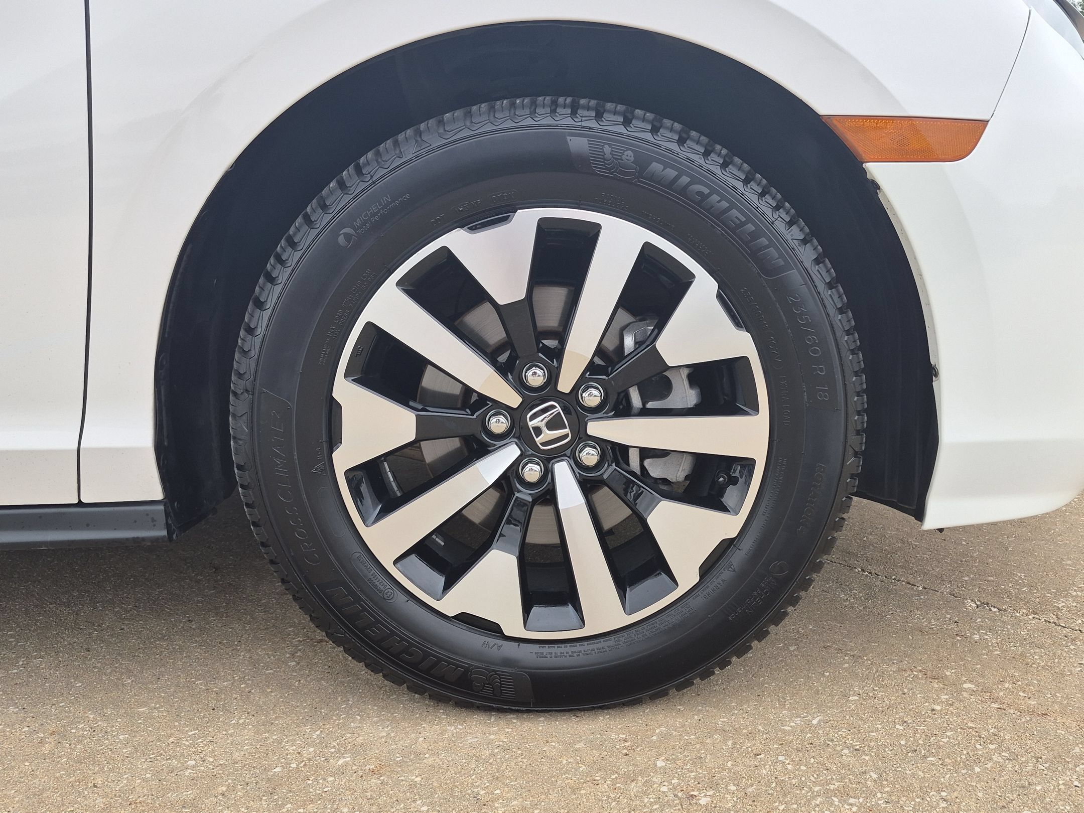 Certified 2025 Honda Odyssey EX-L image 35
