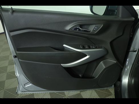 Used 2024 Chevrolet Trax LS w/ LS Convenience Package image 21