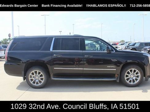 Used 2015 GMC Yukon XL Denali image 1