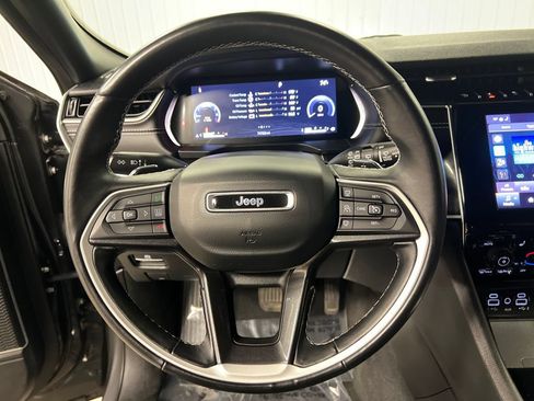 Used 2021 Jeep Grand Cherokee L Laredo AWD/4WD image 19