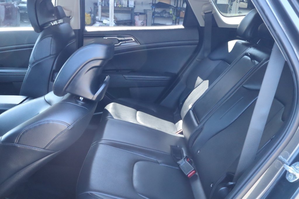 Used 2023 Kia Sportage EX AWD/4WD image 33