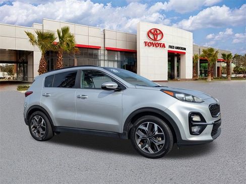 Used 2020 Kia Sportage EX w/ Option Group 15 image 2