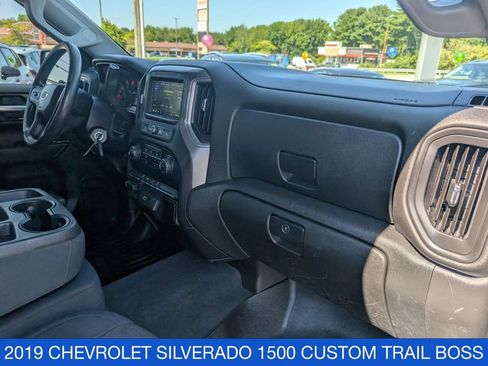 Used 2019 Chevrolet Silverado 1500 Custom Trail Boss w/ Custom Convenience Package AWD/4WD image 28