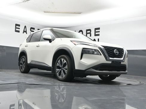 Used 2023 Nissan Rogue SV image 26