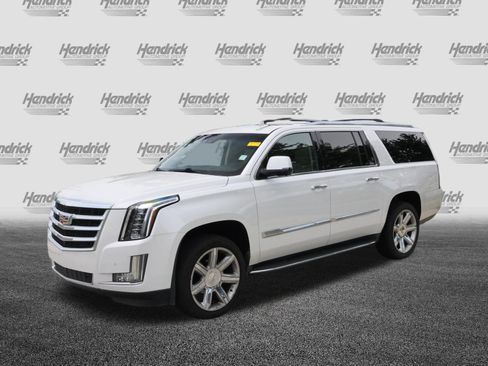 Used 2016 Cadillac Escalade ESV Luxury AWD/4WD image 5