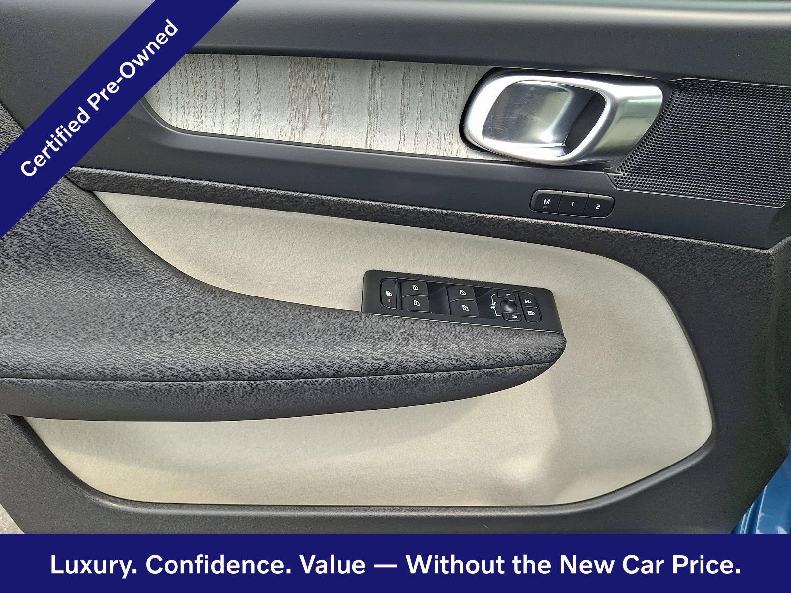 Certified 2023 Volvo XC40 B5 Plus w/ Climate Package AWD/4WD image 13