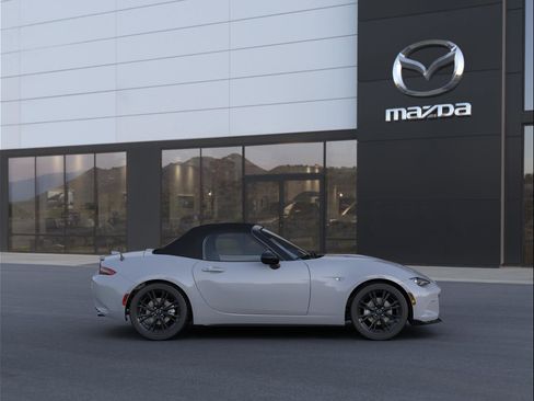 New 2026 MAZDA MX-5 Miata Club RWD image 5