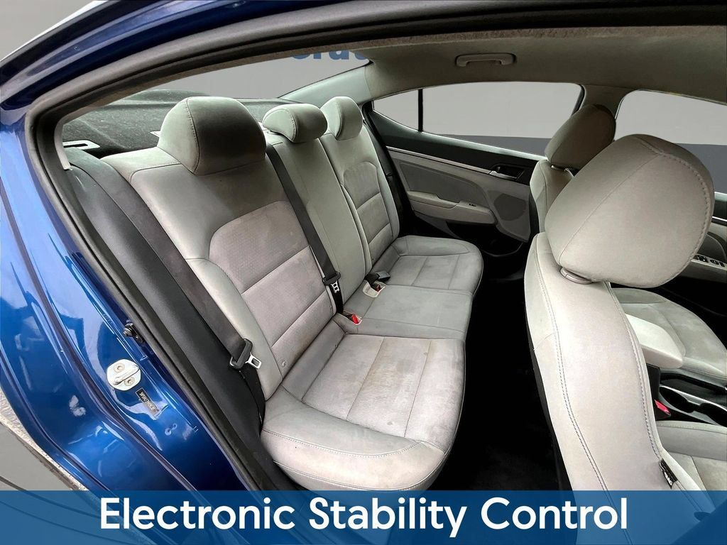 Used 2013 Hyundai Elantra Limited w/ Technology Pkg FWD image 26
