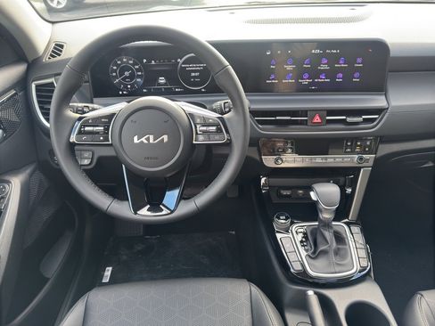 New 2026 Kia Seltos EX image 10