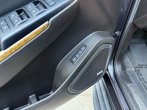 Used 2017 GMC Yukon Denali image 21