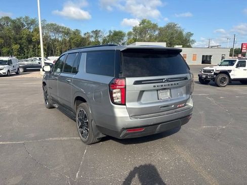 Used 2024 Chevrolet Suburban RST w/ Luxury Package AWD/4WD image 8