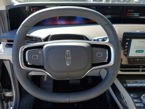 New 2026 Lincoln Nautilus Premier AWD/4WD image 23