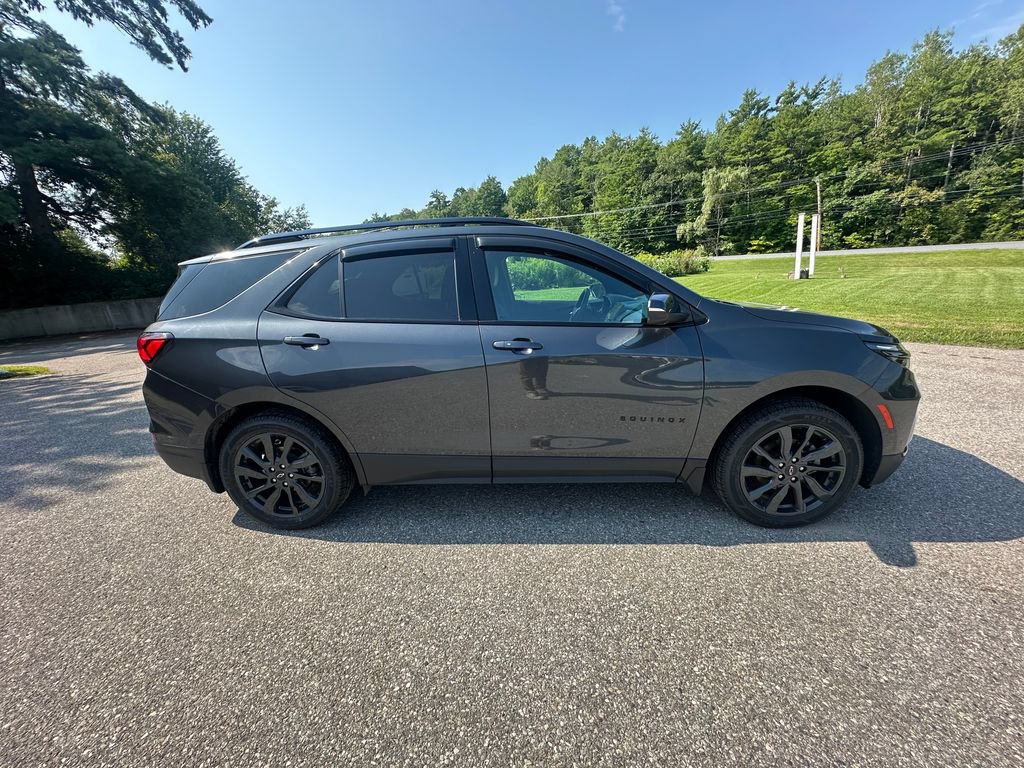 Used 2023 Chevrolet Equinox RS AWD/4WD image 6