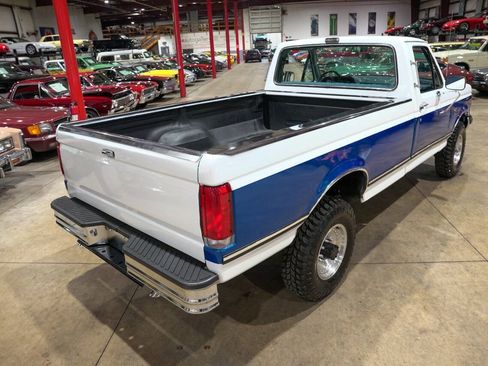 Used 1989 Ford F250 4x4 Regular Cab image 17