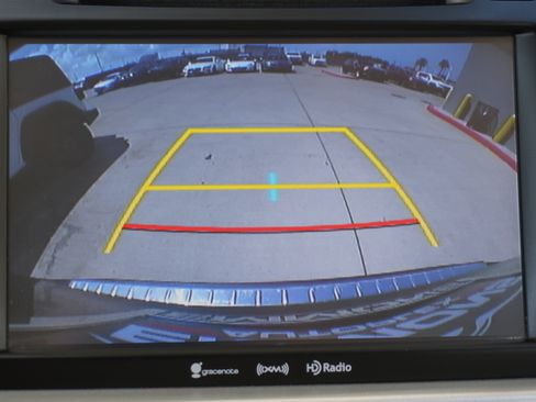 Used 2016 Toyota Highlander Limited Platinum FWD image 24