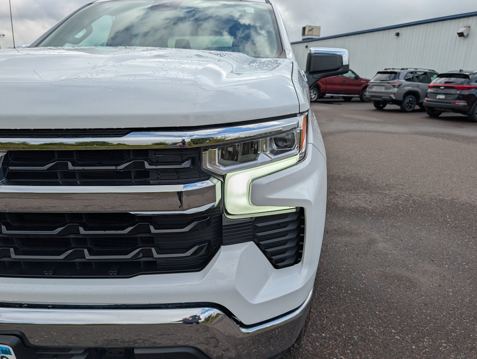 Used 2026 Chevrolet Silverado 1500 LT AWD/4WD image 16