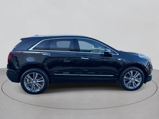 Certified 2024 Cadillac XT5 Premium Luxury w/ LPO, Floor Liner Package AWD/4WD image 4