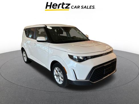 Used 2025 Kia Soul LX w/ LX Technology Package image 1