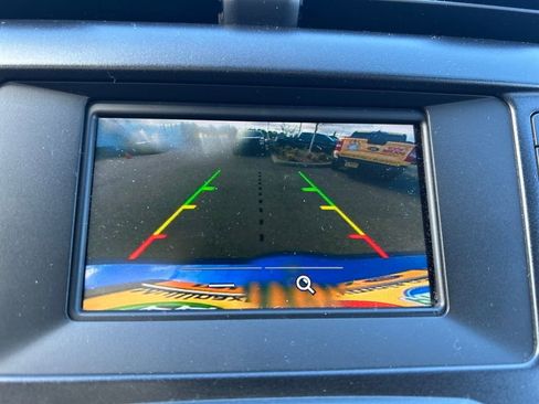 Used 2017 Ford Fusion SE image 24