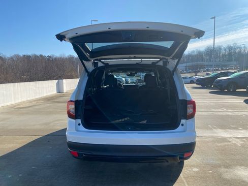 Used 2022 Honda Pilot TrailSport image 17